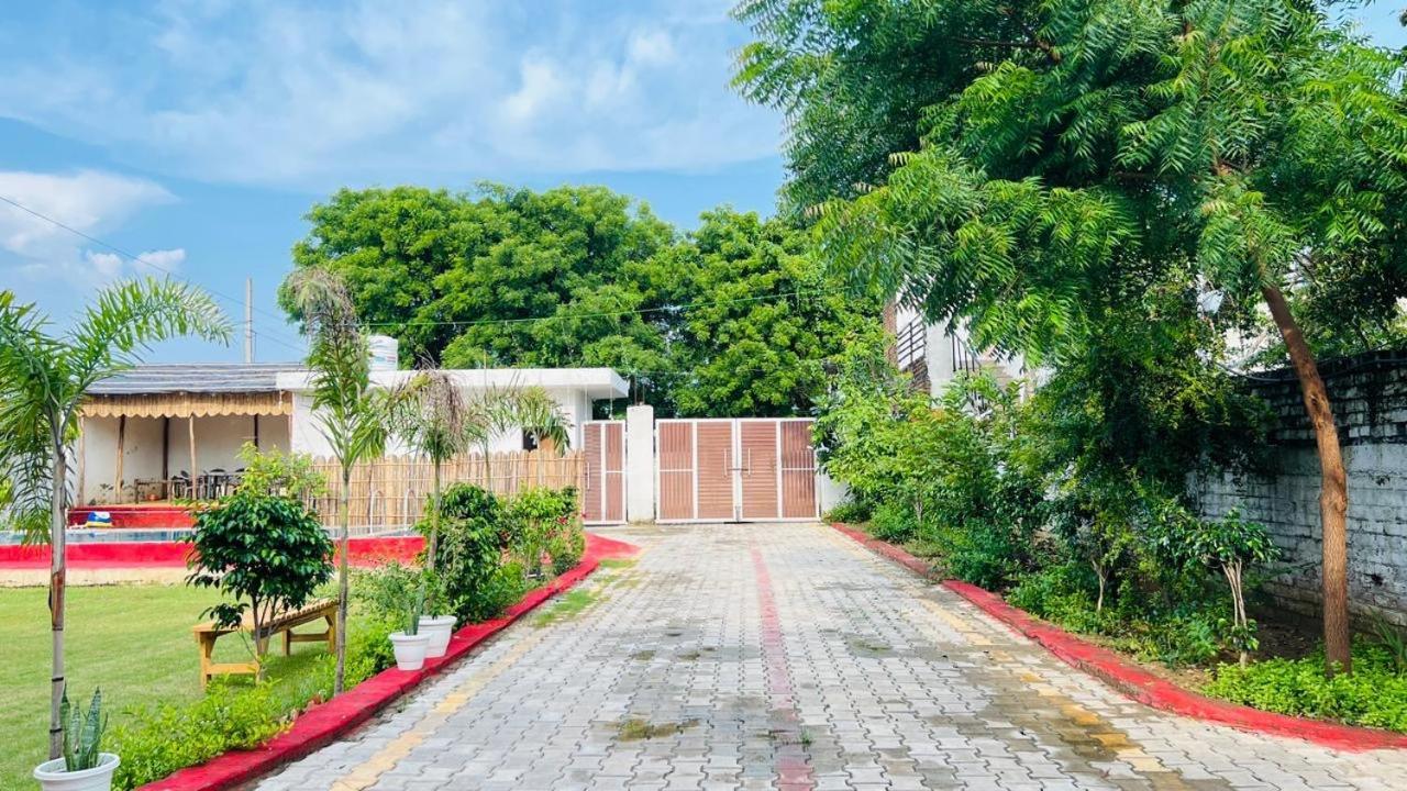 Venus Farm Villa Gurgaon Luaran gambar